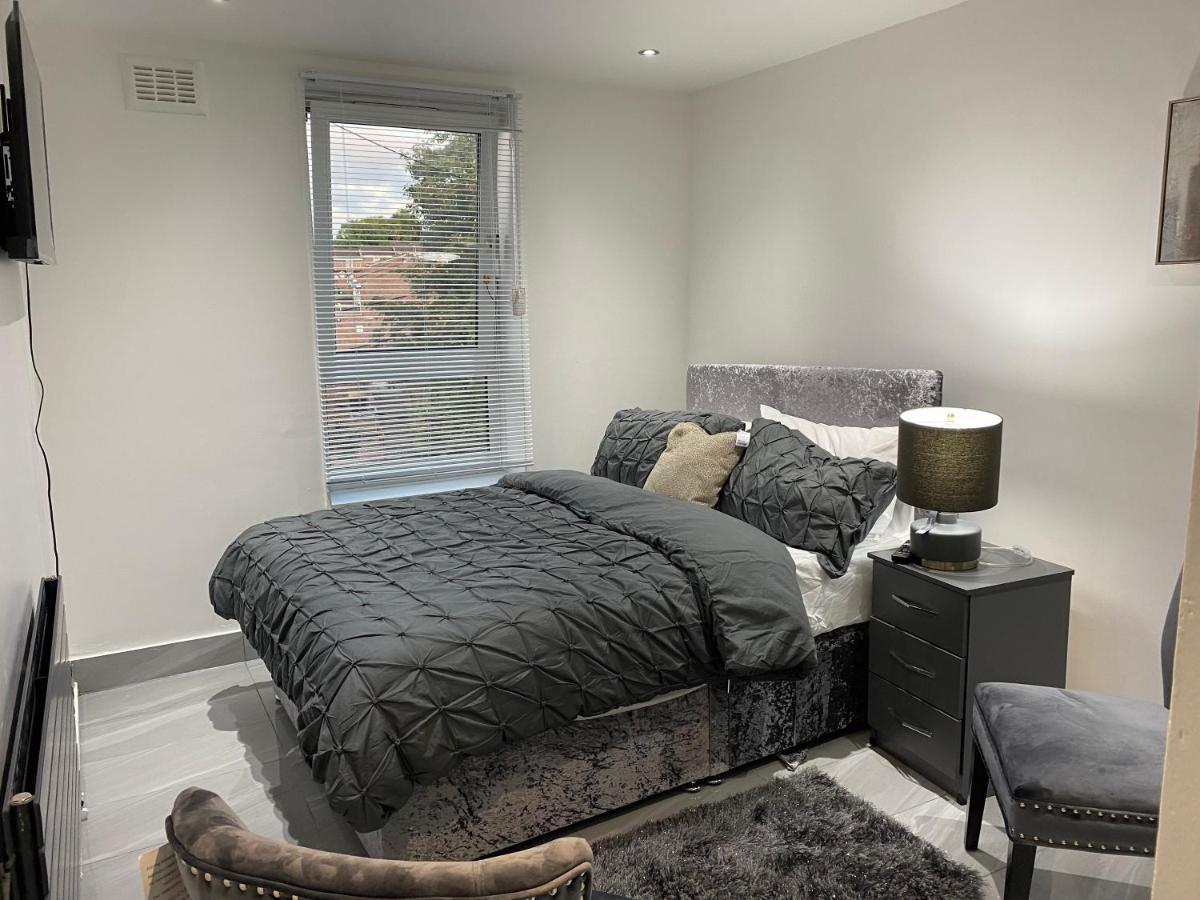 Luxurious 2-Bed Apartment In Woolwich Londra Exterior foto