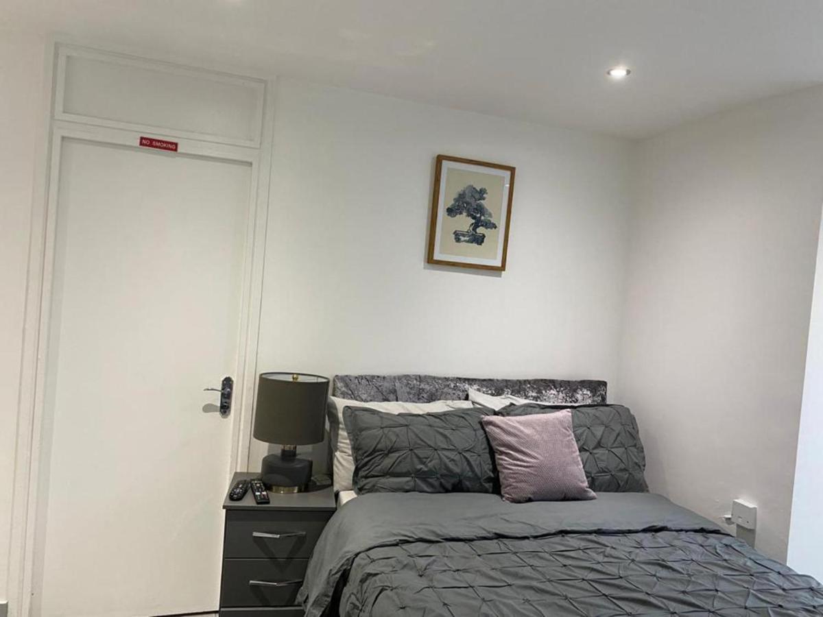 Luxurious 2-Bed Apartment In Woolwich Londra Exterior foto
