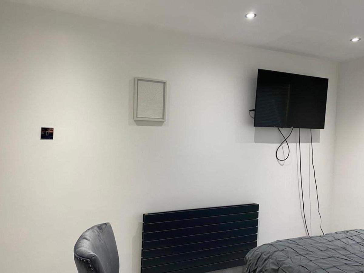 Luxurious 2-Bed Apartment In Woolwich Londra Exterior foto