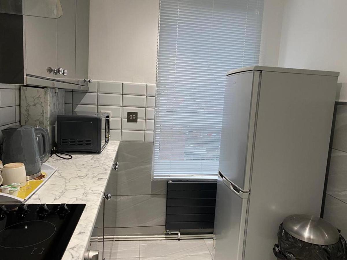 Luxurious 2-Bed Apartment In Woolwich Londra Exterior foto